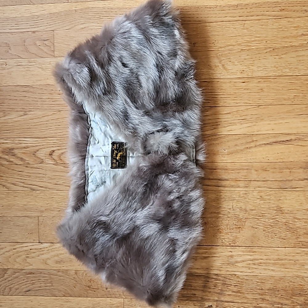 Vintage real fur cape wrap button S
